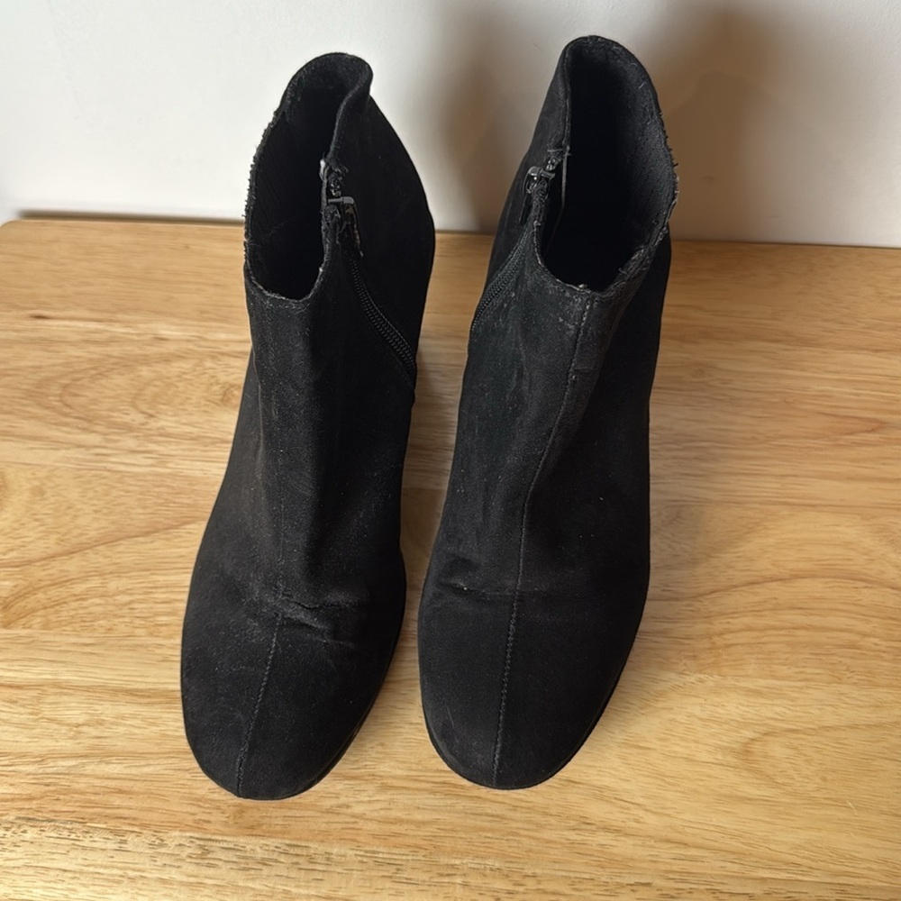Rampage Women's Booties size 8.5 Wedge Black Faux Suede Booties - Picture 2 of 11
